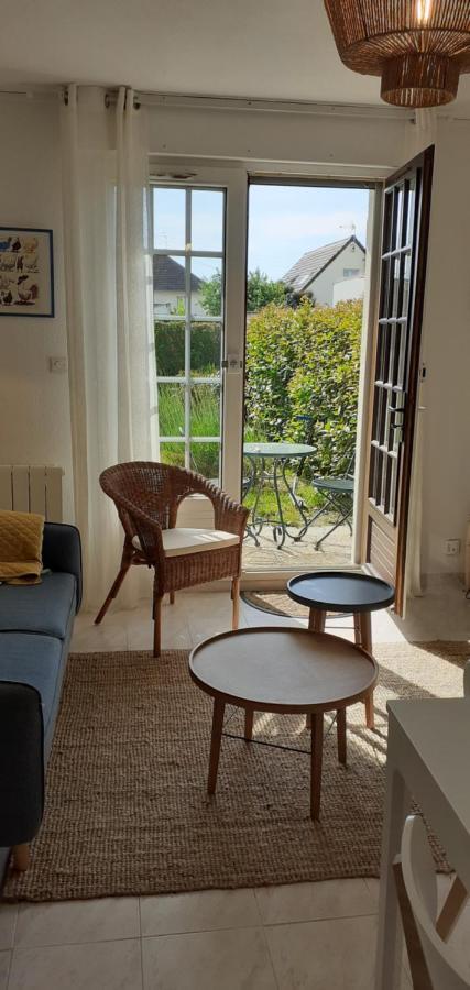 Triplex Avec Jardinet - Wifi - A 400M De La Plage Courseulles-sur-Mer Ngoại thất bức ảnh