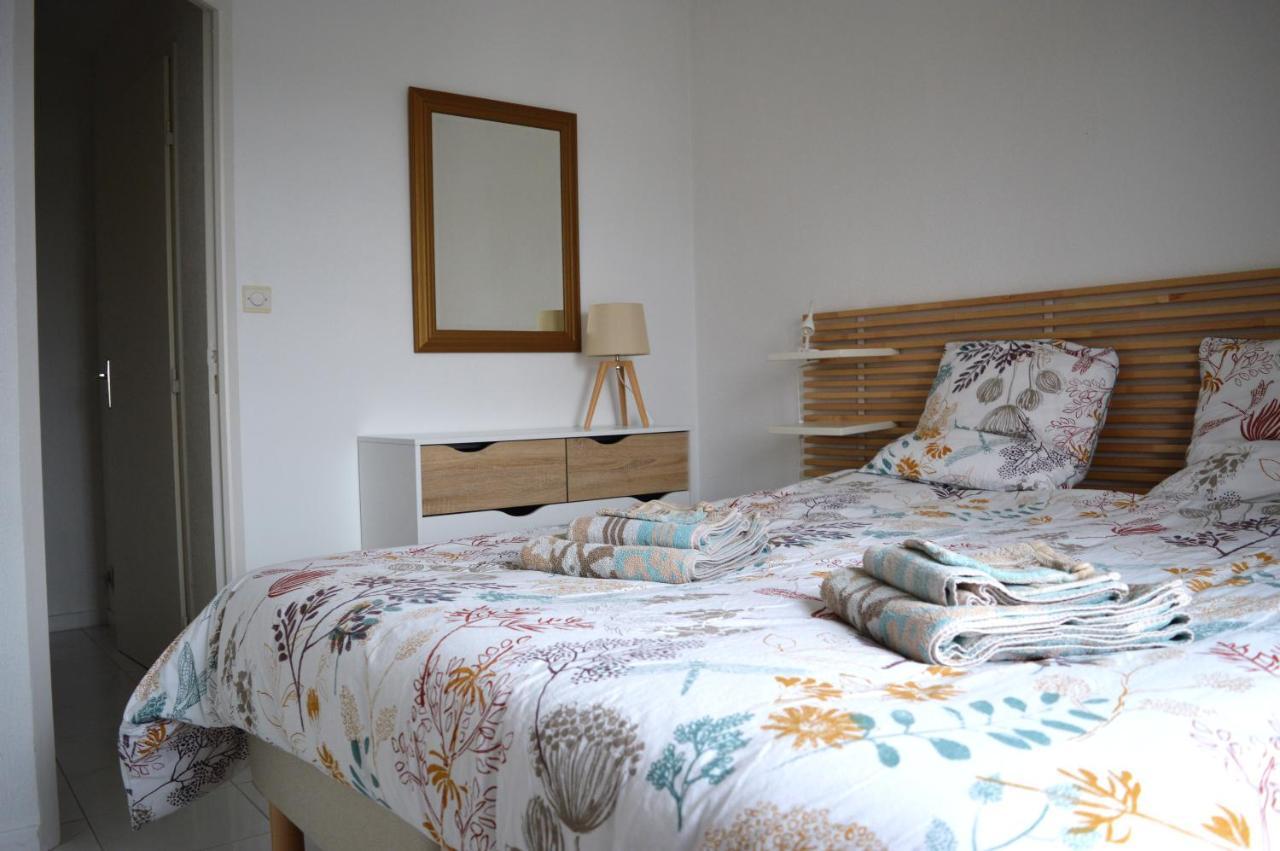 Triplex Avec Jardinet - Wifi - A 400M De La Plage Courseulles-sur-Mer Ngoại thất bức ảnh